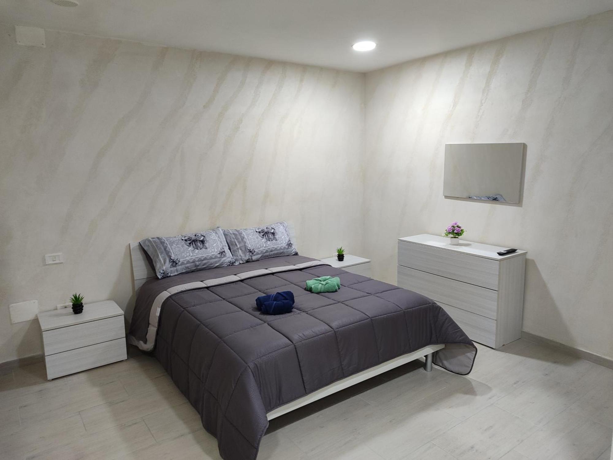 Al Civico 13 Apartment Foggia Bagian luar foto